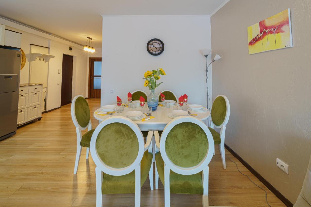 5* Mansion In City Center Cluj-Napoca Exterior photo